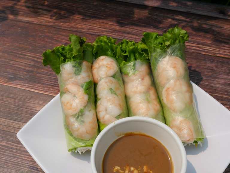A2. Spring Rolls (4 pcs)