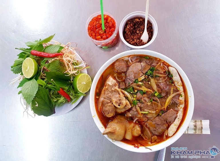 Bún bò nạm mềm