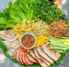 Bánh tráng cuốn thịt heo