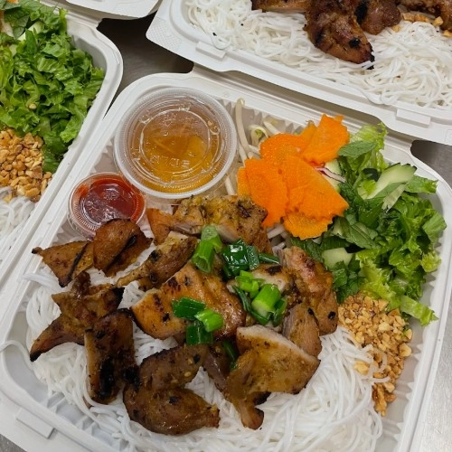 23. B.B.Q. Chicken Vermicelli