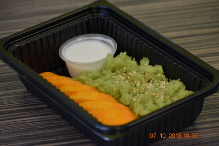 Green Tea Sweet Sticky Rice w/ Mango