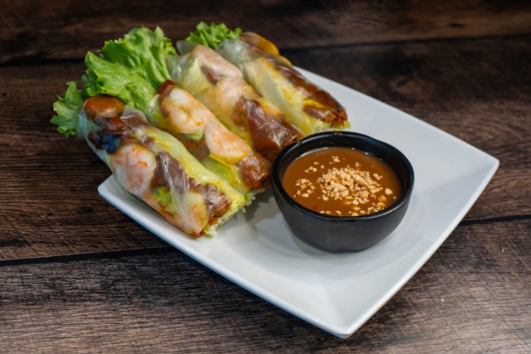A3. Shrimp & Meat Spring Rolls (4 pcs)