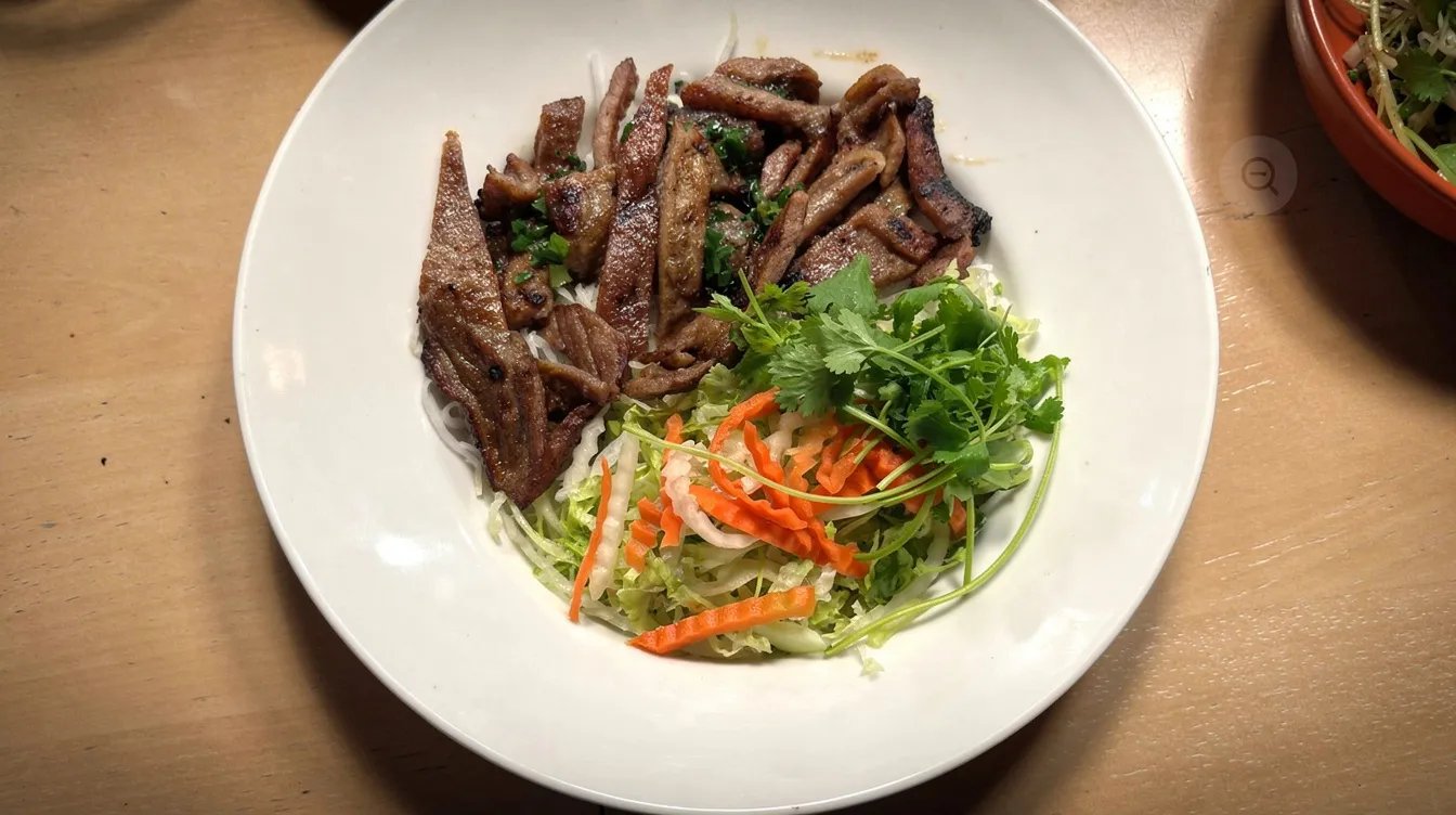 V2* Grill Meat Vermicelli